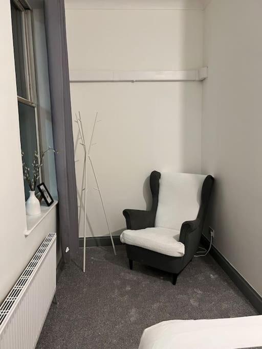 1 Bedroom Flat In Kings Cross! Londra Esterno foto