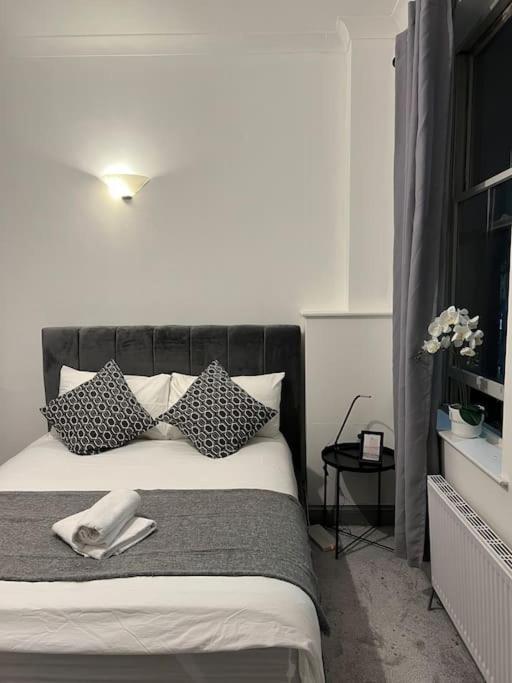 1 Bedroom Flat In Kings Cross! Londra Esterno foto